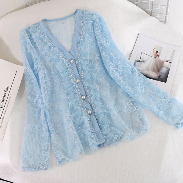 Női csipke ing gyöngyökkel és V-nyakú