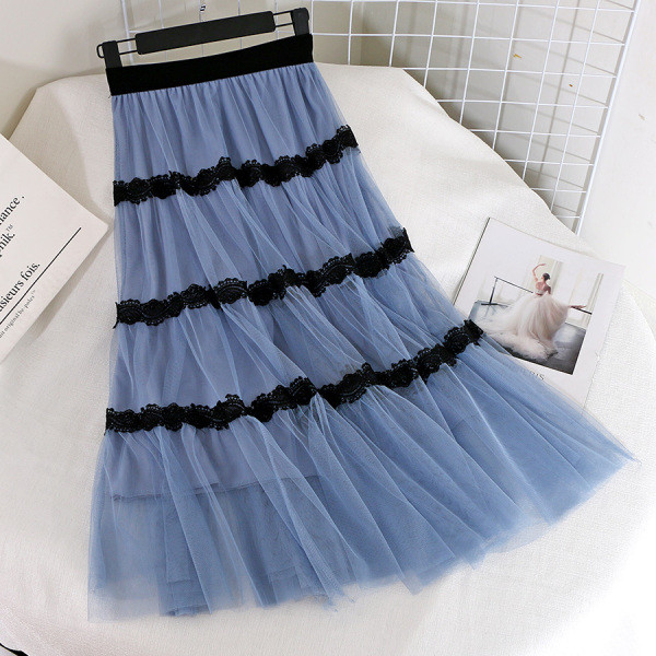 Naiste seelikulõikeline kõrge vöökoha ja tülliga mudel