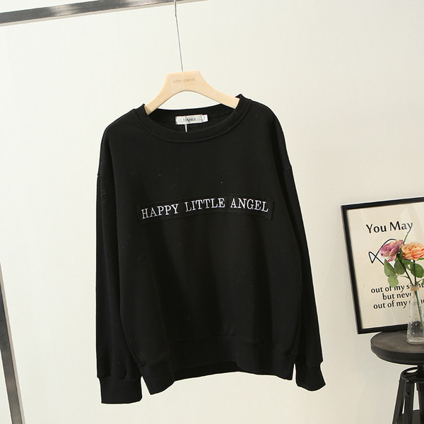 Νέο μοντέλο γυναικεία μπλούζα  με μακριά μανίκια και οβάλ ντεκολτέ