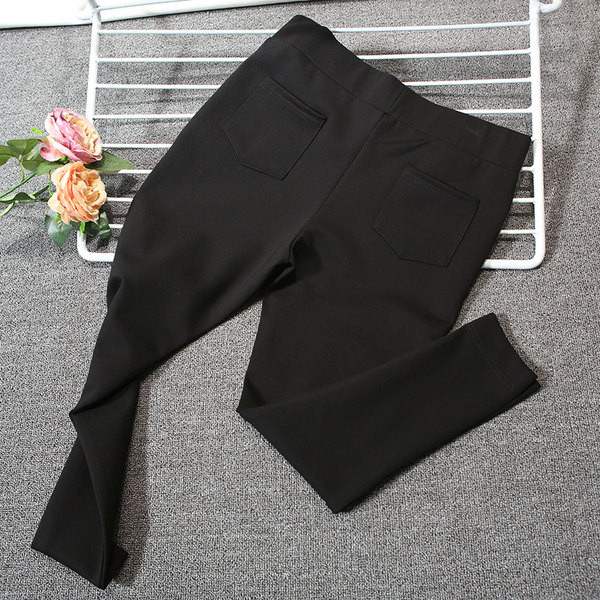 Új modell női nadrág cipzárral és zsebbel