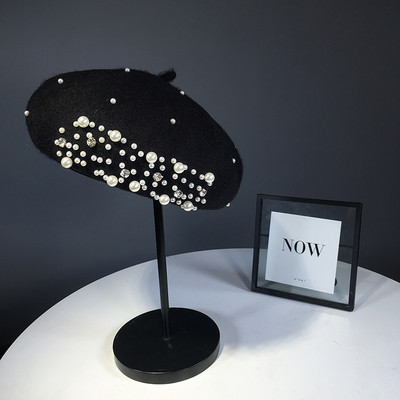 Stílusos gyapjú női barett típusú kalap gyöngyökkel