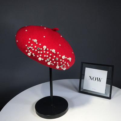 Stílusos gyapjú női barett típusú kalap gyöngyökkel