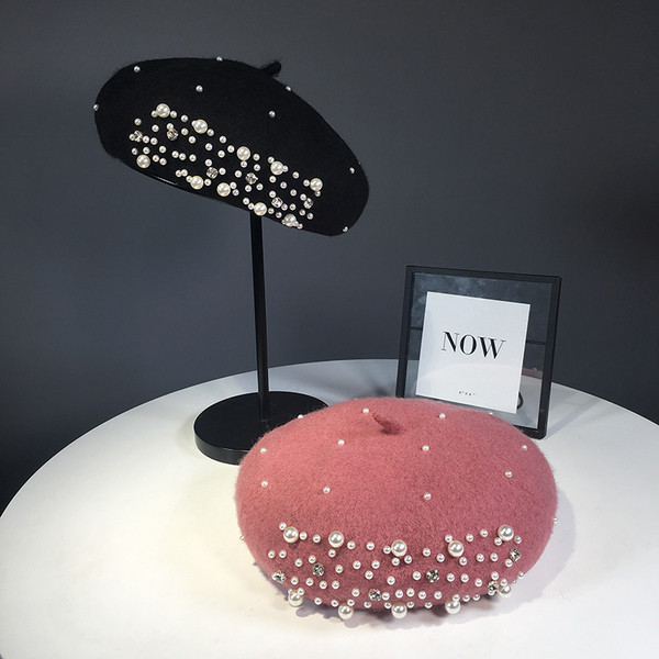 Stílusos gyapjú női barett típusú kalap gyöngyökkel