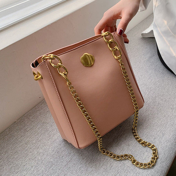 Női táska hosszú bőr fogantyúval, fehér, piros, fekete, zöld és rózsaszín színekben