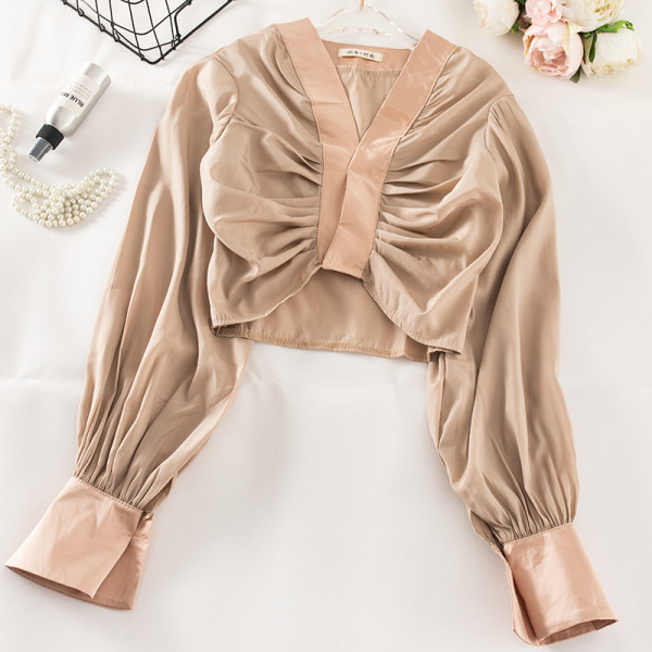 Női szatén ing V-nyakkal, fehér, fekete és bézs színben