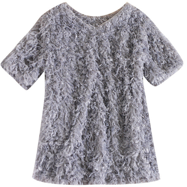 Modern női blúz V-nyakkal és tollal