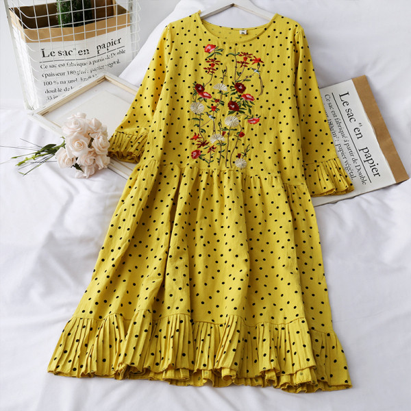 Női ruha 3/4-es ujjal és ovális nyakkivágással - szabású modell