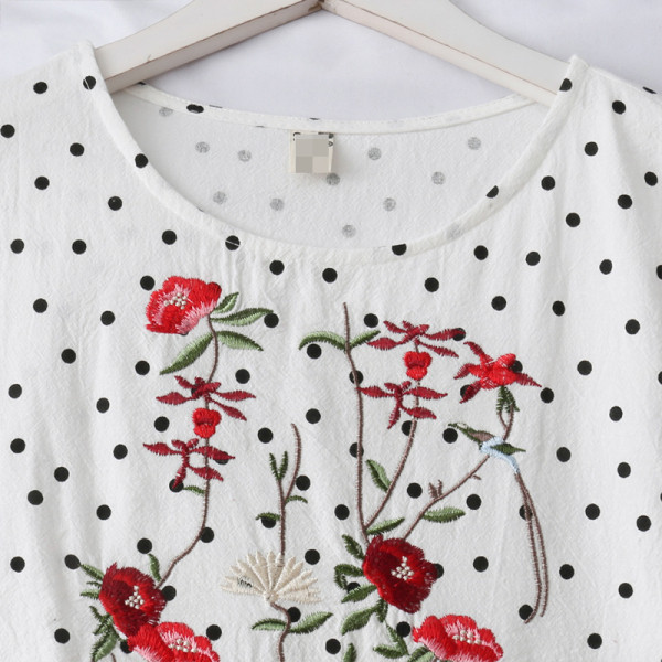 Női ruha 3/4-es ujjal és ovális nyakkivágással - szabású modell