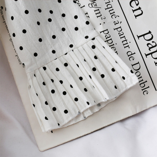 Női ruha 3/4-es ujjal és ovális nyakkivágással - szabású modell