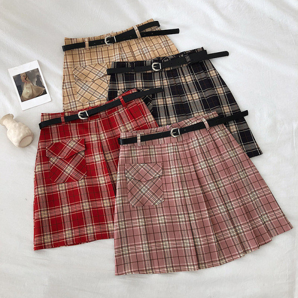 Retro stílusú kockás női szoknya övvel és zsebekkel