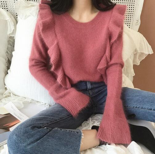 Puha női pulóver ovális nyakkivágással és hosszú ujjal