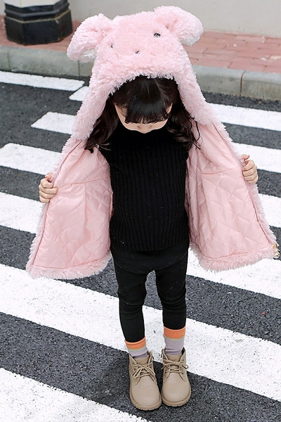 Modern gyerekmellény lányoknak kapucnival és 3D elemekkel