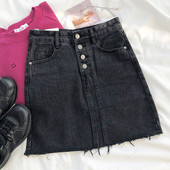 Ajakohane kõrge vöökoha ja nööpidega naiste teksaseelik