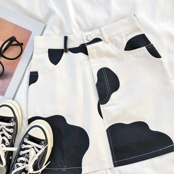 Lühike kõrge vöökoha ja taskutega naiste seelik