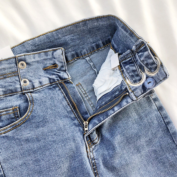 Alkalmi női farmer Karcsú modell magas derékkal és fém elemekkel