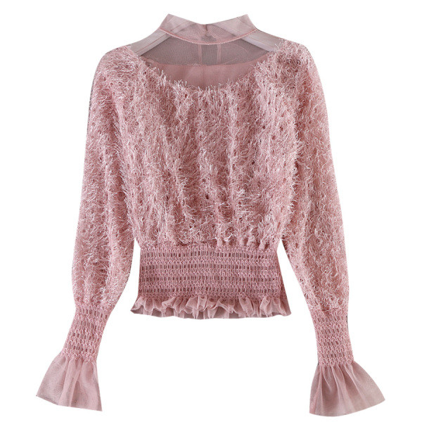 Stílusos női blúz alacsony gallérral és bojttal