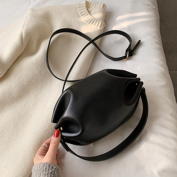 Nem szabványos női táska rövid és hosszú füllel