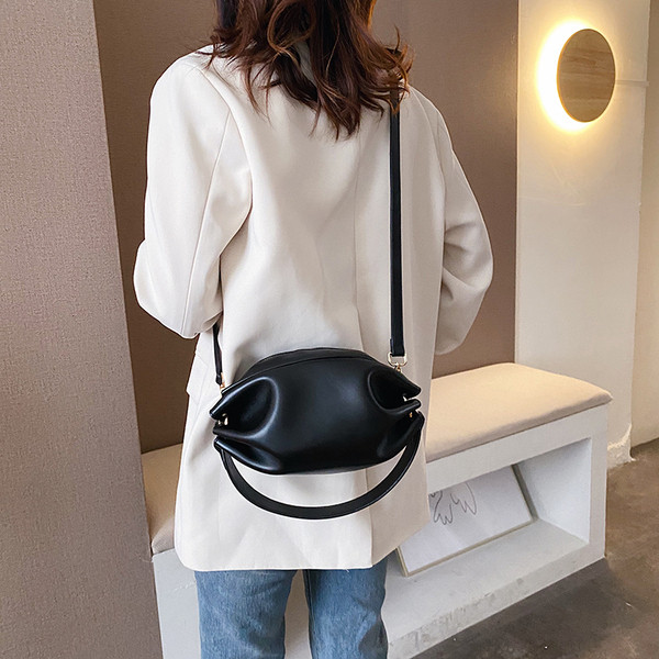 Nem szabványos női táska rövid és hosszú füllel