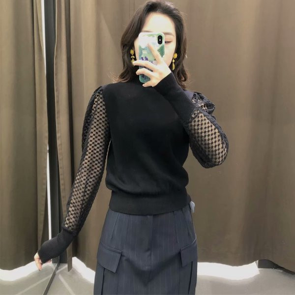 Μοντέρνο πουλόβερ με κολάρο και μανίκια από τούλι