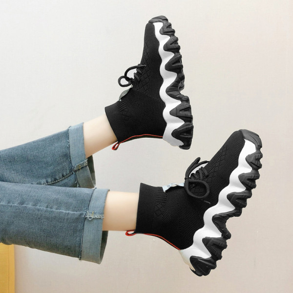 Μοντέρνα γυναικεία αθλητικά παοπύτσια κάλτσες με σκληρή σόλα κατάλληλ για κάθε εποχή