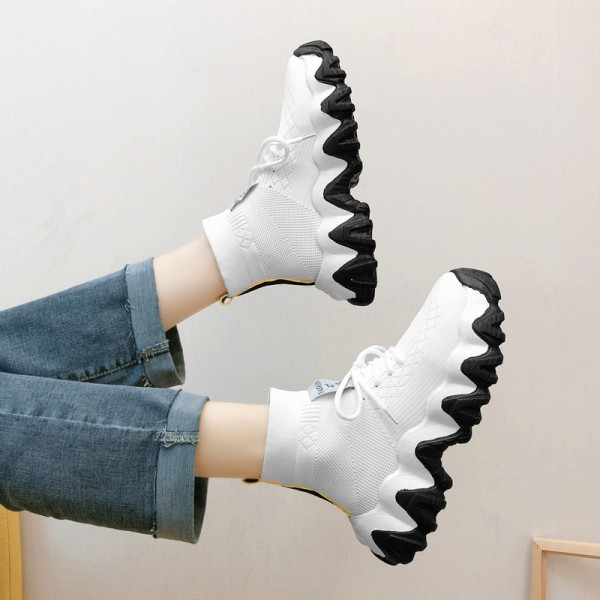 Μοντέρνα γυναικεία αθλητικά παοπύτσια κάλτσες με σκληρή σόλα κατάλληλ για κάθε εποχή