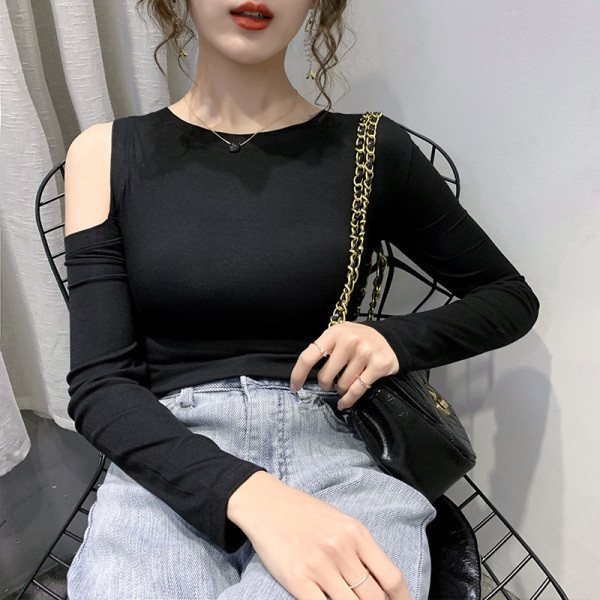 Moderna ženska pripijena bluza s izrezanim ramenima i ovalnim izrezom