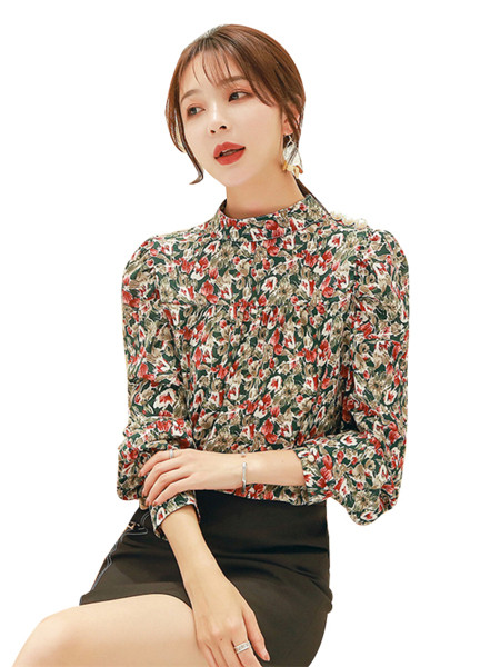 Elegáns női ing félmagas gallérral és virágmintával