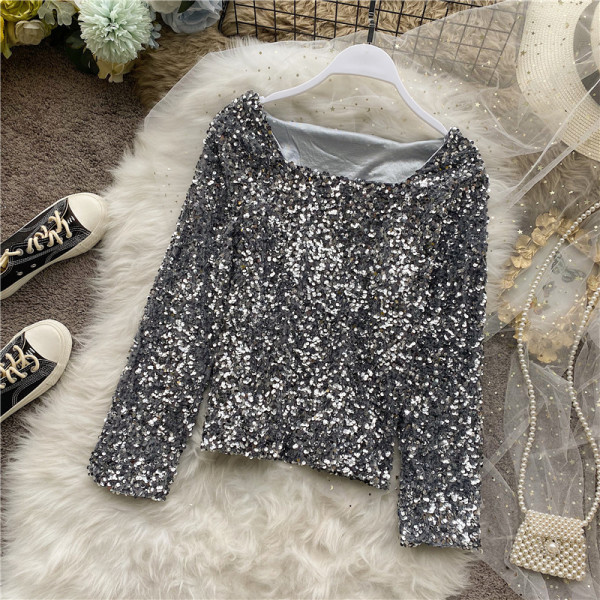 Aktuális női fényes blúz, hosszú ujjú, szögletes nyakkivágással és flitterekkel