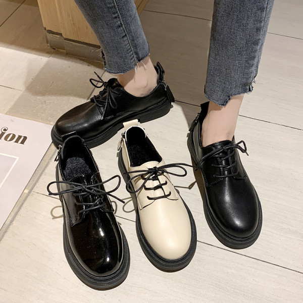 Női alkalmi cipő eko bőrből, cipzárral, lapos talppal