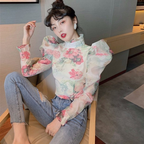 Γυναικεία μπλούζα με μπουκέτο βουβάλου και ψηλό γιακά