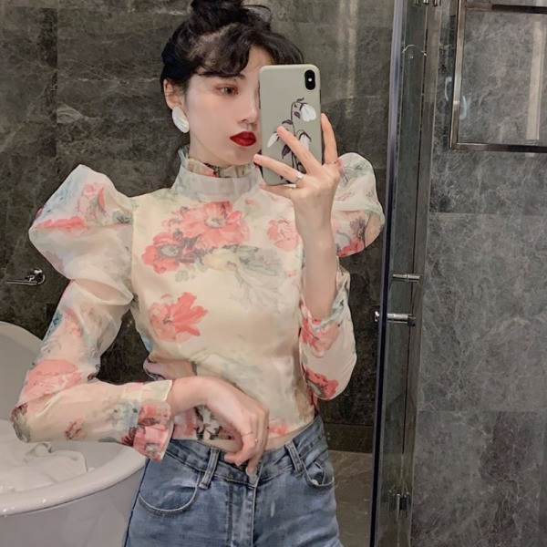 Γυναικεία μπλούζα με μπουκέτο βουβάλου και ψηλό γιακά