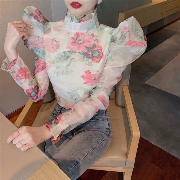 Γυναικεία μπλούζα με μπουκέτο βουβάλου και ψηλό γιακά