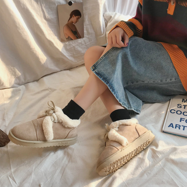 Női alkalmi téli cipő puha béléssel - öko velúrból, lapos talppal