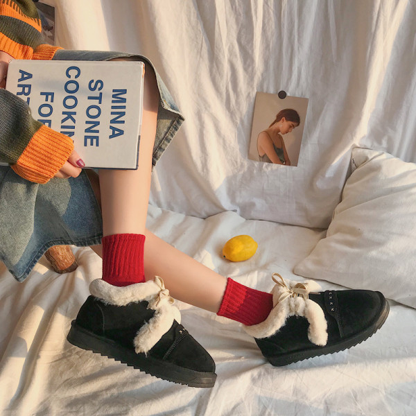 Női alkalmi téli cipő puha béléssel - öko velúrból, lapos talppal