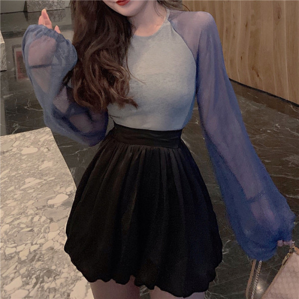 Γυναικείες μπλούζες με οβάλ λαιμόκοψη και μανίκια φαρδιάς τούλι