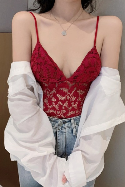 Új modell csipke felső háromszög alakú kupával és vékony pántokkal