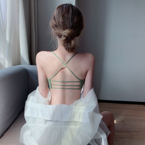 Περιστασιακή γυναικεία μπουζούρα με λεπτούς ιμάντες και ιμάντες