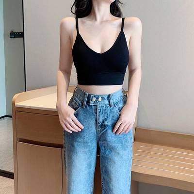 Napi melltartó háromszög alakú csészékkel, párnázattal