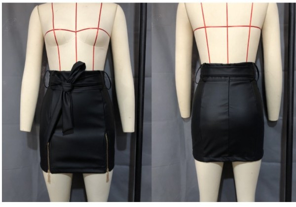 Modern női szoknya ökobőrből, magas derékkal, övvel és cipzárral