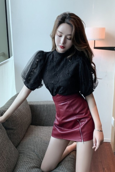 Γυναικεία δαντελένια δαντέλα με κοντό μανίκι