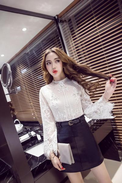 Νέο μοντέλο γυναικεία μπλούζα με κολάρο