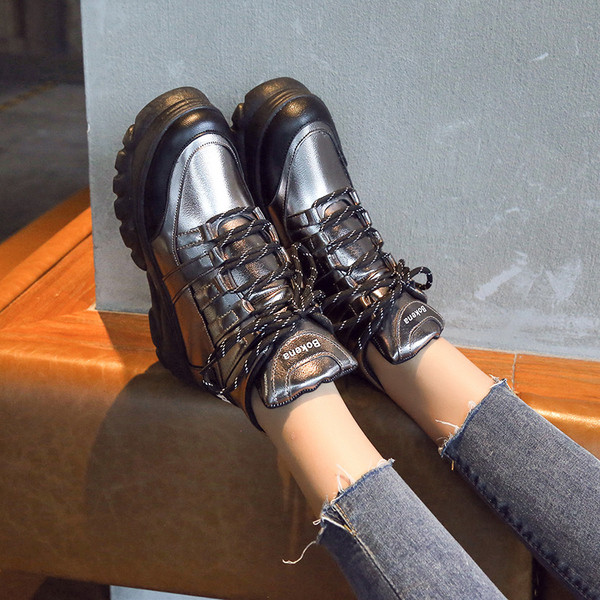 Női őszi-téli tornacipő magas talppal és érdes talppal