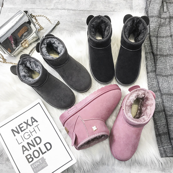 Őszi-téli női csizma puha béléssel, lapos talppal