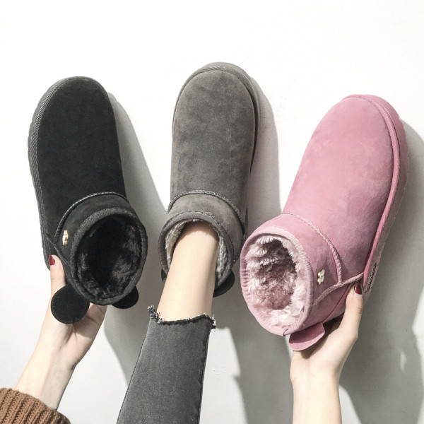 Őszi-téli női csizma puha béléssel, lapos talppal