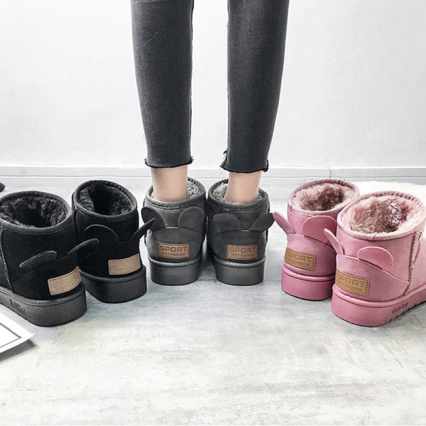 Őszi-téli női csizma puha béléssel, lapos talppal