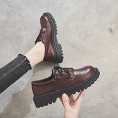 Alkalmi női őszi cipő, lapos talppal öko bőrből