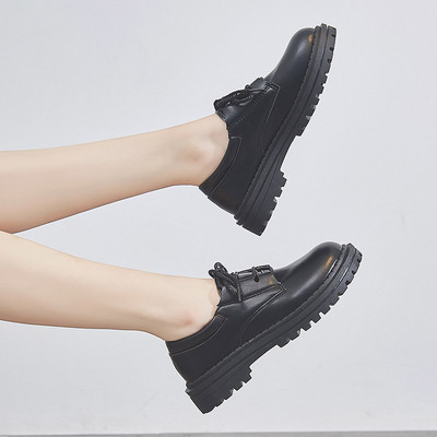 Alkalmi női őszi cipő, lapos talppal öko bőrből