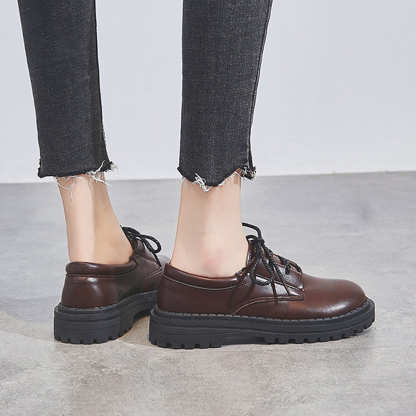 Alkalmi női őszi cipő, lapos talppal öko bőrből