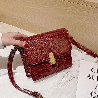 Καθημερινή οικολογική δερμάτινη τσάντα με τετράγωνη μορφή και μεγάλη λαβή