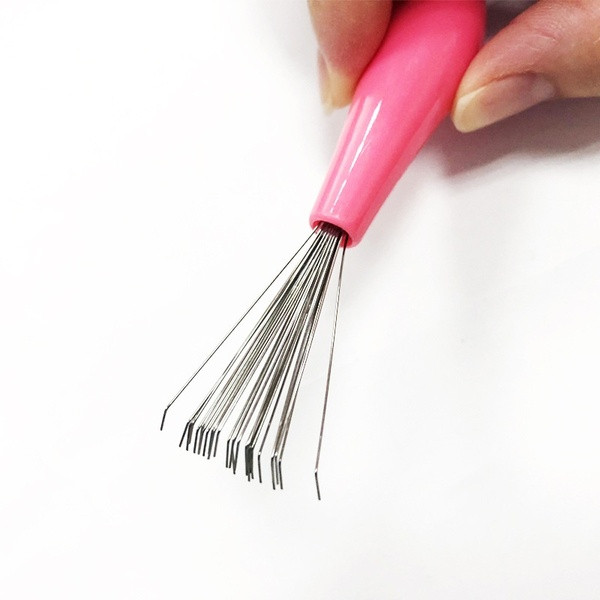 Set od dva plastična alata s metalnom mlaznicom za čišćenje četke za kosu